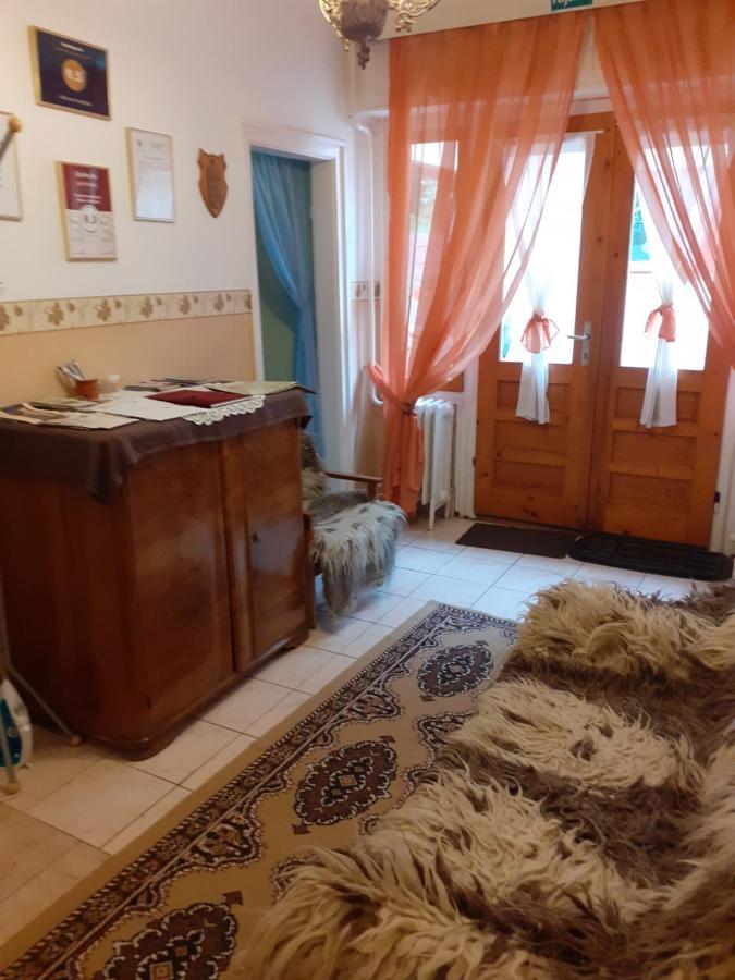 Var-Lak Vendeghaz Szendro المظهر الخارجي الصورة