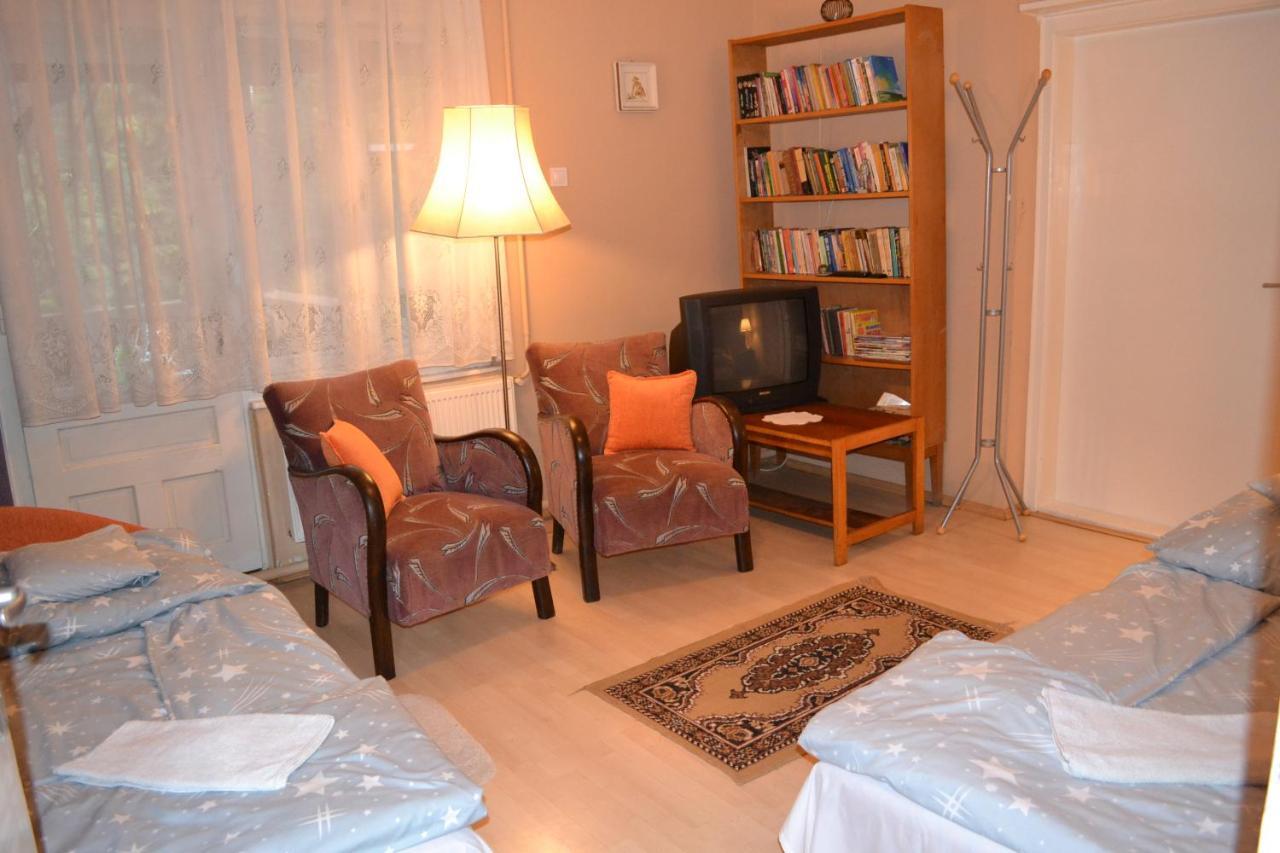 Var-Lak Vendeghaz Szendro المظهر الخارجي الصورة
